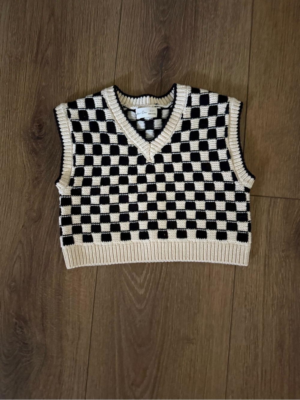 Rylee + Cru Checkerboard Knit V-Neck Sweater Vest - Black & Cream